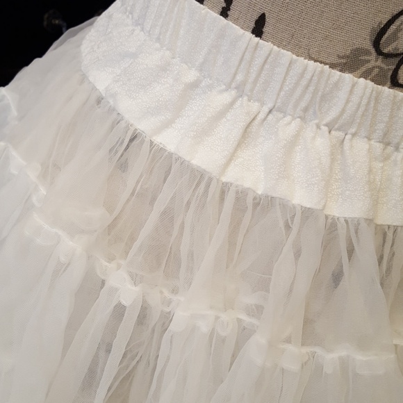 🎃 NWOT sz M thick 50's Petticoat - Picture 4 of 7